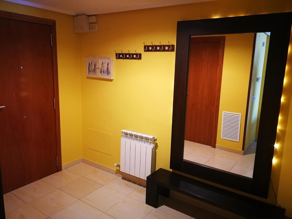 8Beds Vila-Seca Luaran gambar
